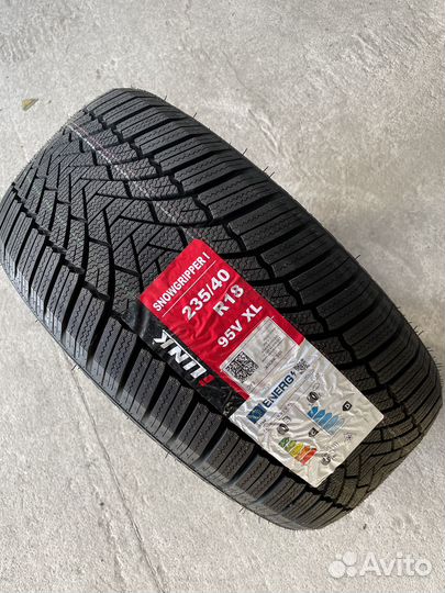 iLink SnowGripper I 235/40 R18 95V