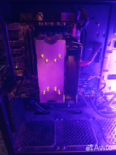 Материнская плата с процессором и памятью xeon