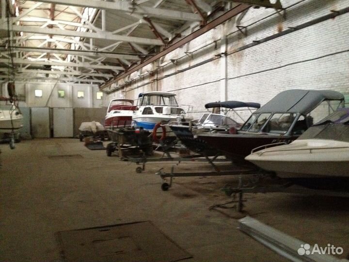 Стоянка яхт катеров лодок