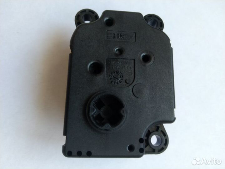 Моторчик заслонки печки Chevrolet Cruze