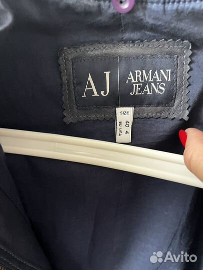 Брендовая кожаная куртка Armani jeans р.46