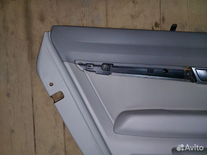 Обшивка двери задняя левая Audi A6 C6