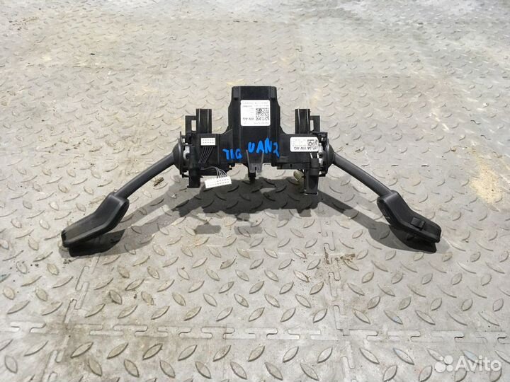 Переключатель подрулевой (Volkswagen Tiguan)