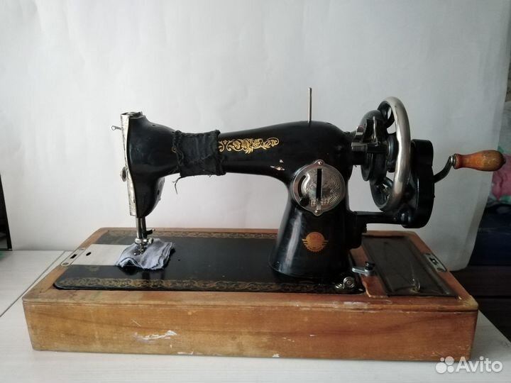 Машинка швейная 