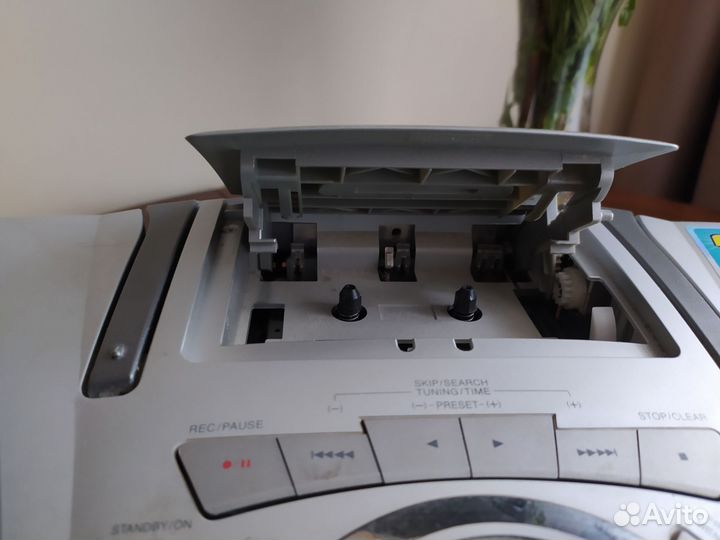 Магнитола LG мр3 / CD
