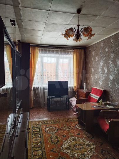 3-к. квартира, 43 м², 4/4 эт.