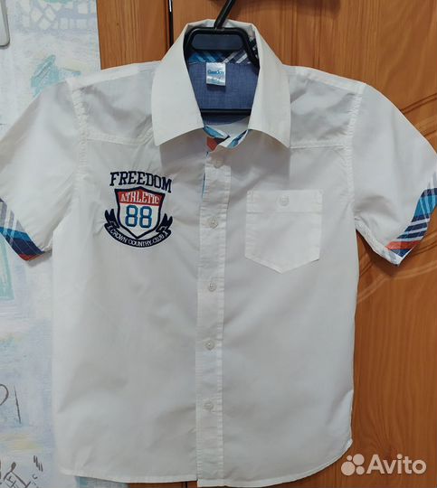 Рубашка белая с коротким рукавом