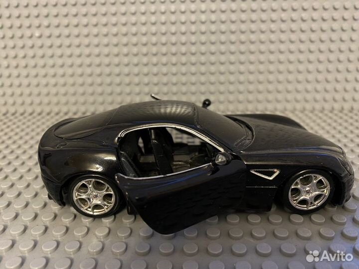 Alfa 8c Competizione 1/32 Burago
