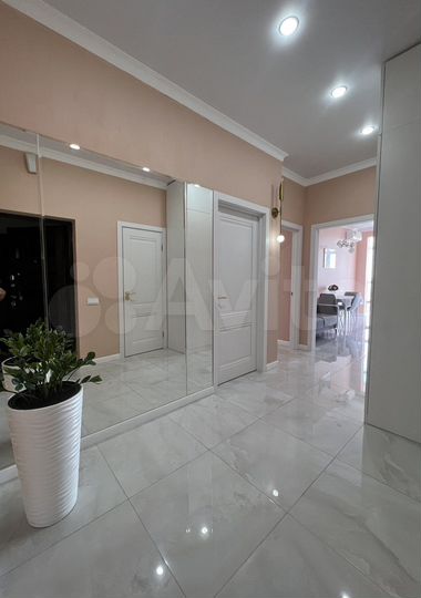 2-к. квартира, 60,4 м², 10/17 эт.