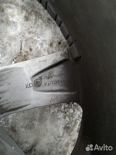 R16 Semperit Van-Life 2 215/65, PCD 5x120 DIA 57.1