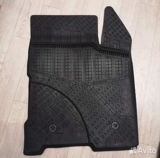 Коврики литьевые на LADA Vesta