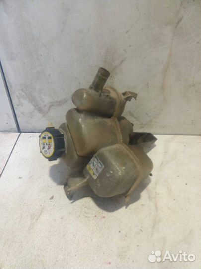 Бачок расширительный Ford Escape 2001