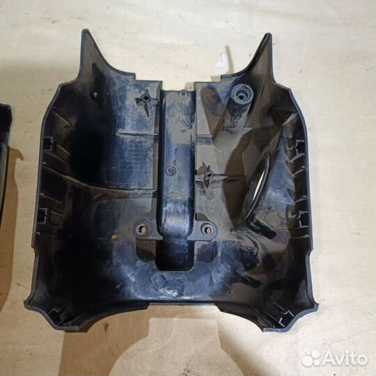 Кожух рулевой колонки Mitsubishi Lancer 9