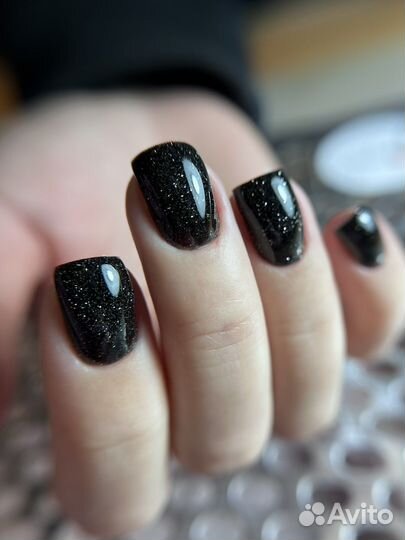 Маникюр Киевская