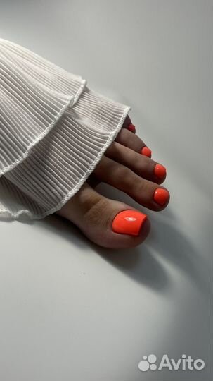 Мастер маникюра и педикюра