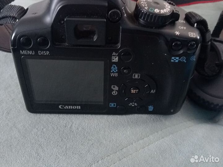 Зеркальный фотоаппарат canon EOS 1000D