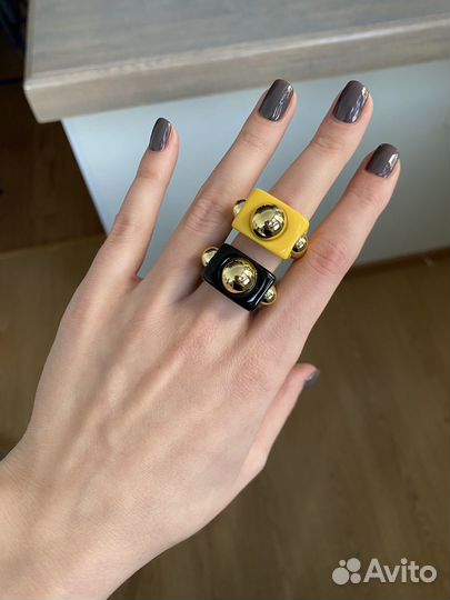 Кольца из пластика