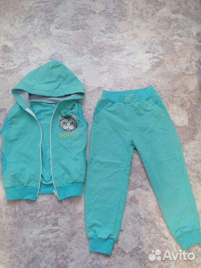 Спортивный костюм