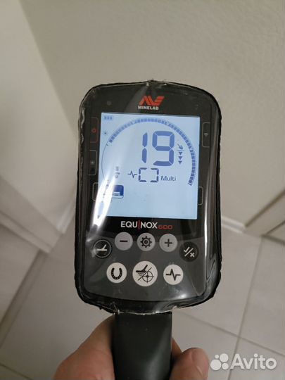 Металлоискатель minelab equinox 600
