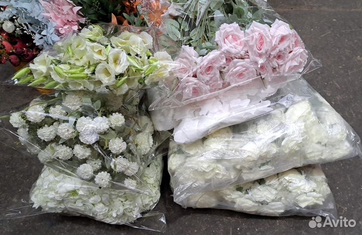 Искуственные цветы новые