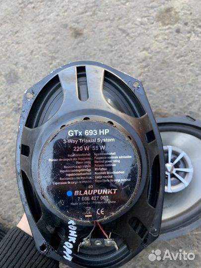 Акустические колонки в автомобили