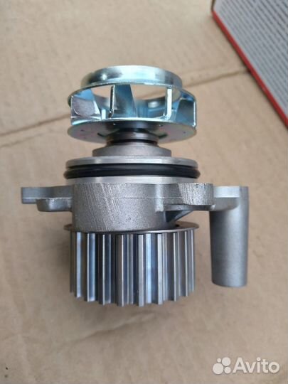 Водяной насос gates помпа vag 1.8T