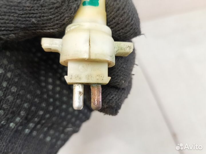 Датчик Мерседес W124 E