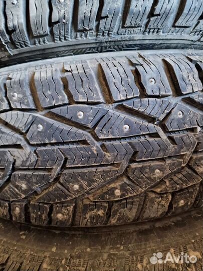 Kormoran Stud 2 215/55 R17