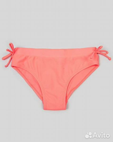 Топы р-р 128-134-140 и купальники р-р 134-140,146