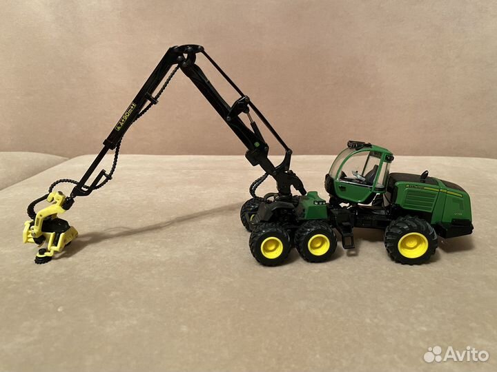 Модель трактора John Deere 1270 Е. 1:50