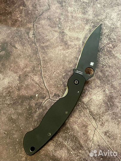 Spyderco military