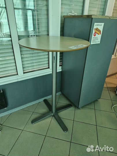 Стол выкий IKEA