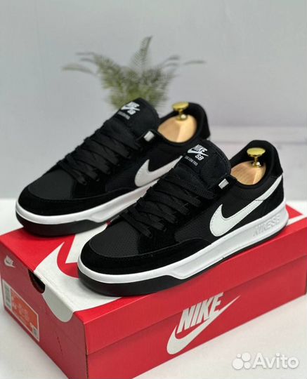 Кроссовки nike sb dunk low