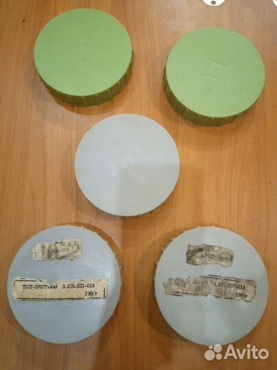 Подставки Крышки с резьбой СССР 1982 год