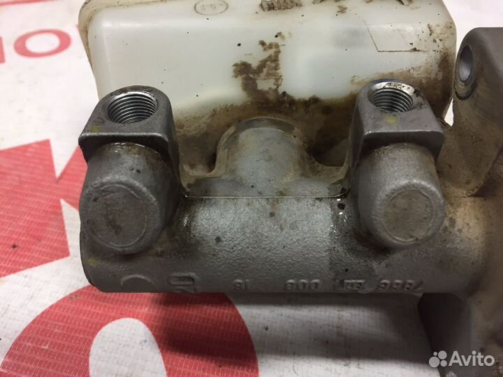 Главный тормозной цлиндр Renault Logan 2008