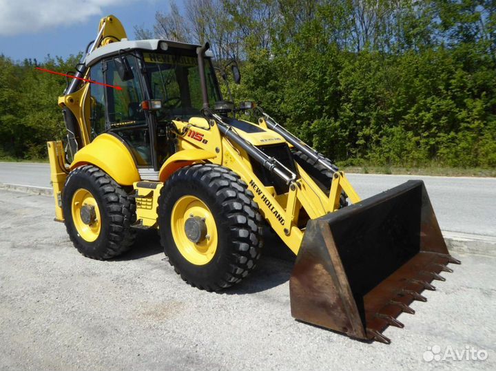 Стекло двери верхнее для погрузчика New Holland