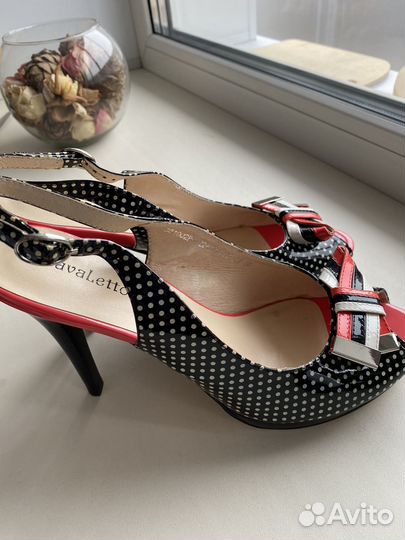 Туфли женские - босоножки