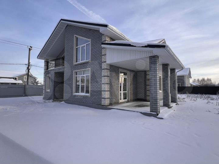 Дом 196 м² на участке 10 сот.