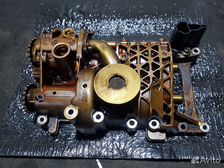 Масляный насос Volkswagen Passat B6 2.0 BVY TSI