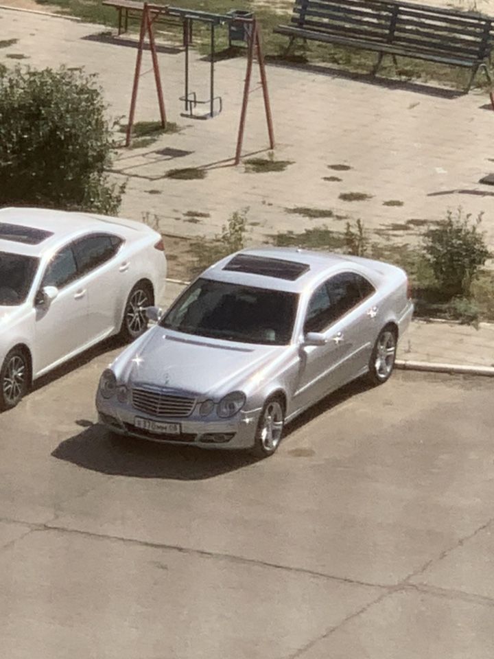Mercedes-Benz E-класс: фото владельца