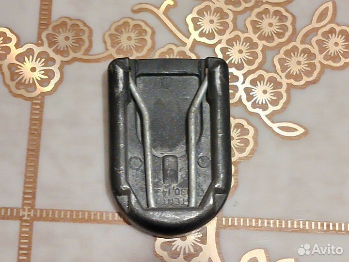 Крепление зеркала заднего вида RAV 4