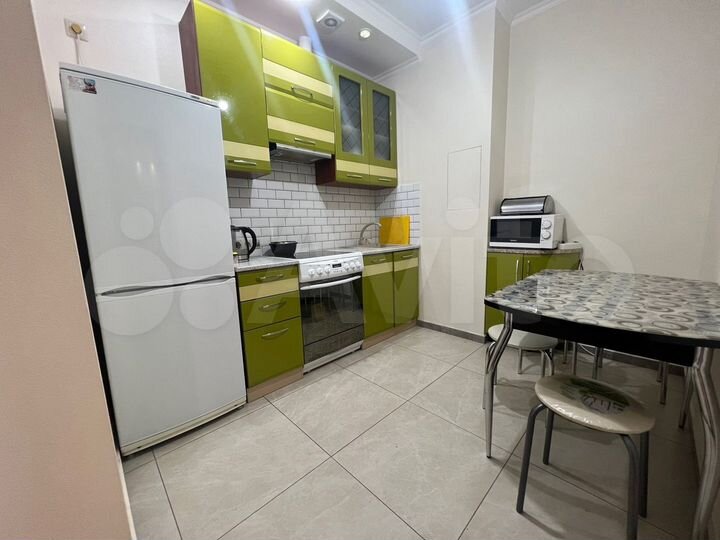 2-к. квартира, 45 м², 4/17 эт.