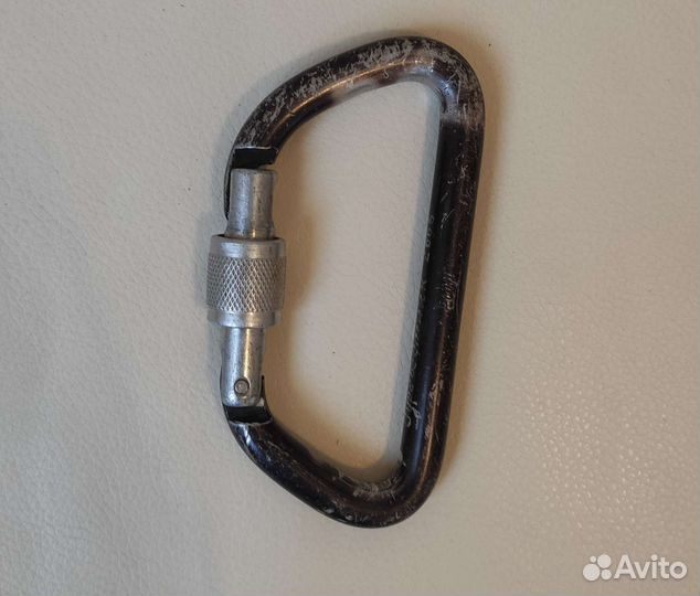 Карабины, жумар, восьмёрка для туризма, альпинизма