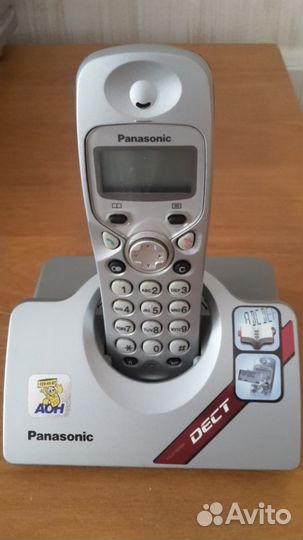 Продам телефон