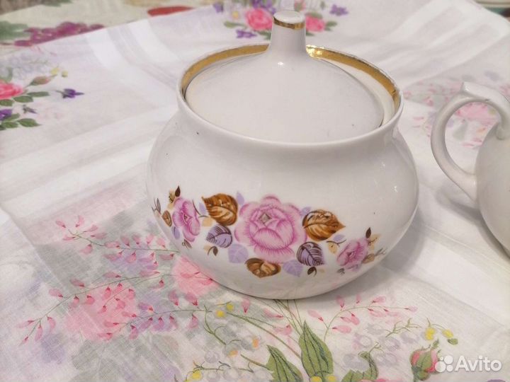 Сахарница, молочник, заварочный чайник