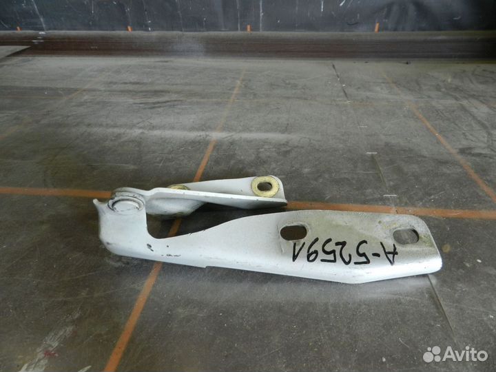 Петля капота левая - LADA Granta