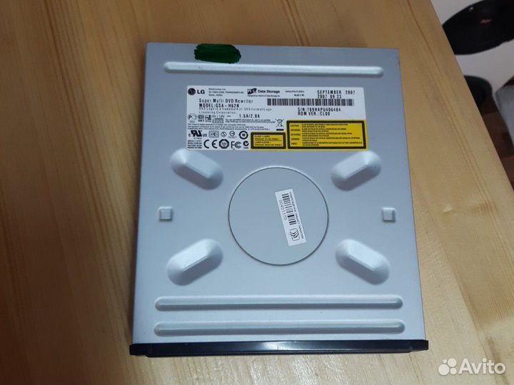 Компьютерный дисковод LG