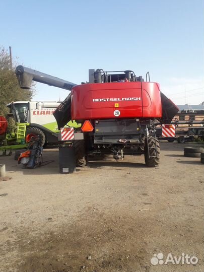 Комбайн Ростсельмаш Acros, 2010