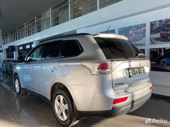 Mitsubishi Outlander 2.0 CVT, 2013, 95 600 км
