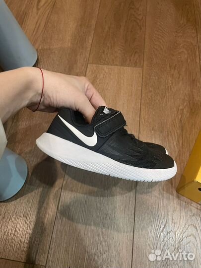 Кроссовки Nike 26